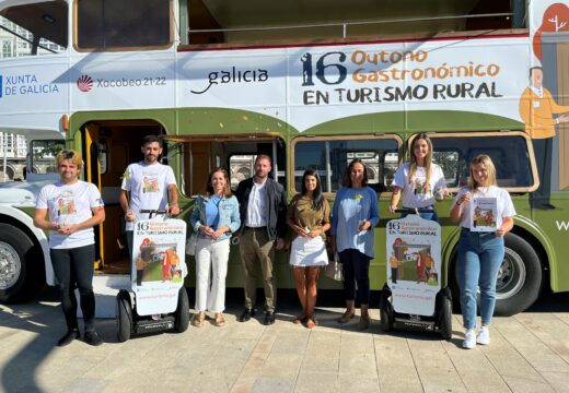 Trenor visita o autobús promocional da 16 edición da Campaña “Outono Gastronómico” con 73 casas rurais adheridas
